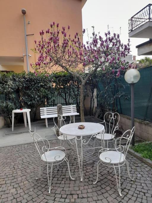 Casa Magnolia, Tranquilla E Centrale Appartement Nichelino Buitenkant foto
